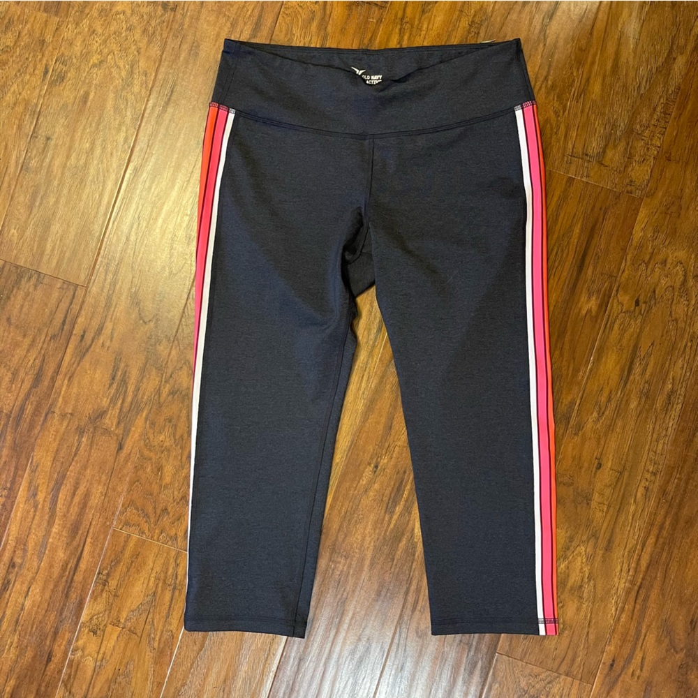 Old Navy Capri Active Pant